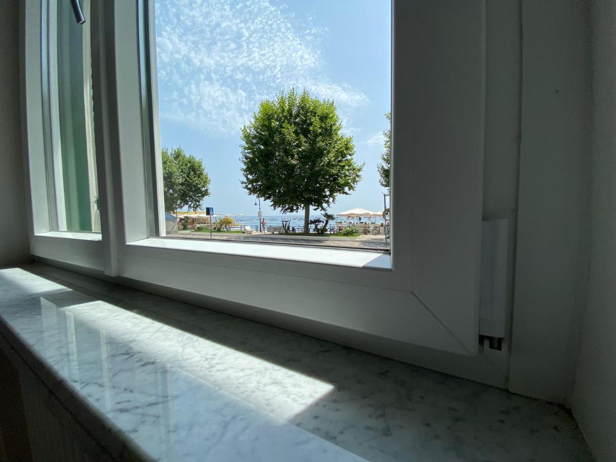 Sinonda Luxury Apartment ไมยอรี ภายนอก รูปภาพ